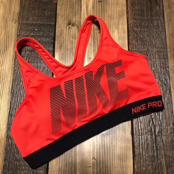 💢SOLD Nike Padded Sports Bra - Picture 2 of 5